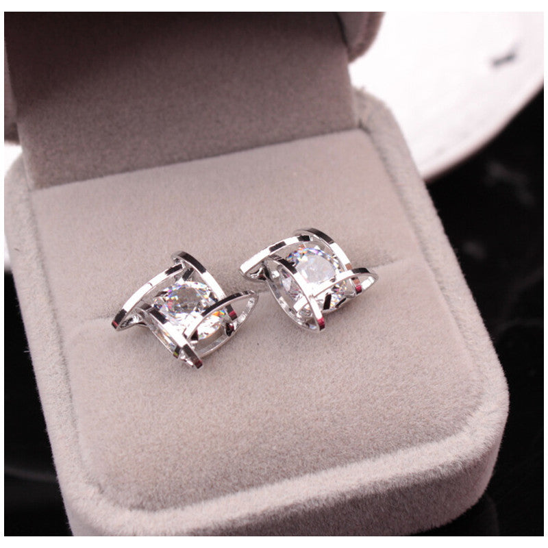 Elegant and Charming Rhinestone Crystals Earrings for Women