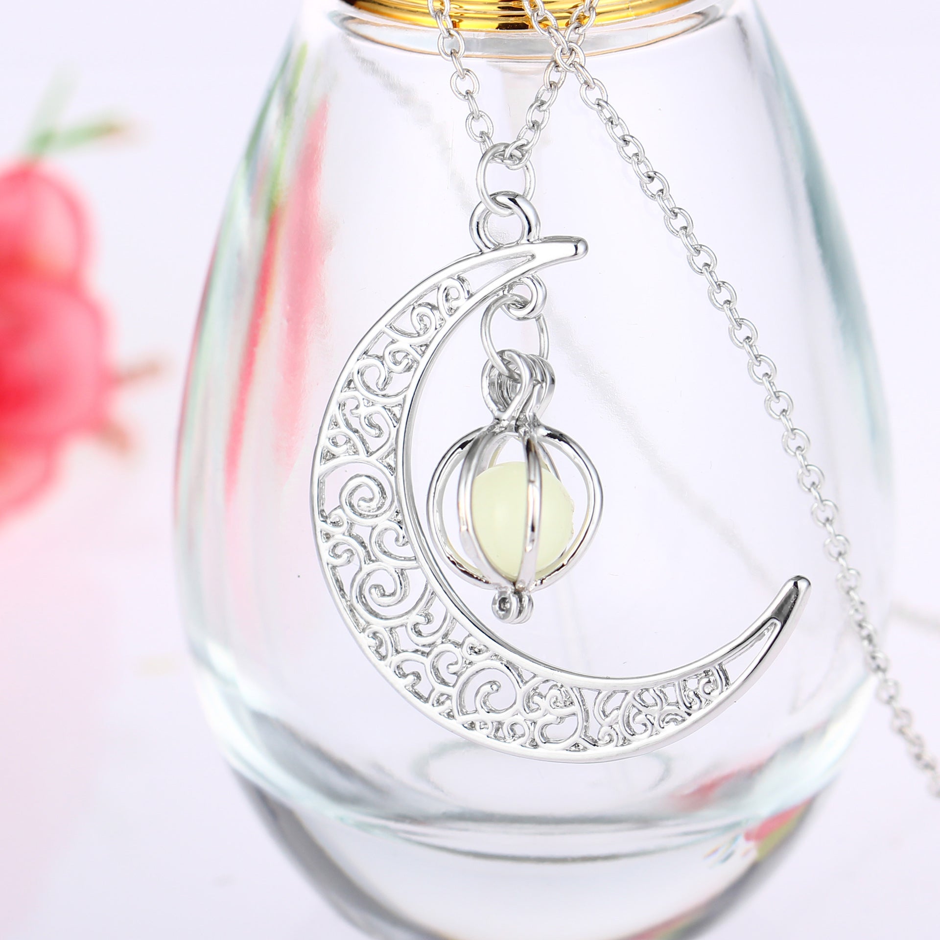 Fashion Women's Stone Shine Moon Charm Luminous Necklace